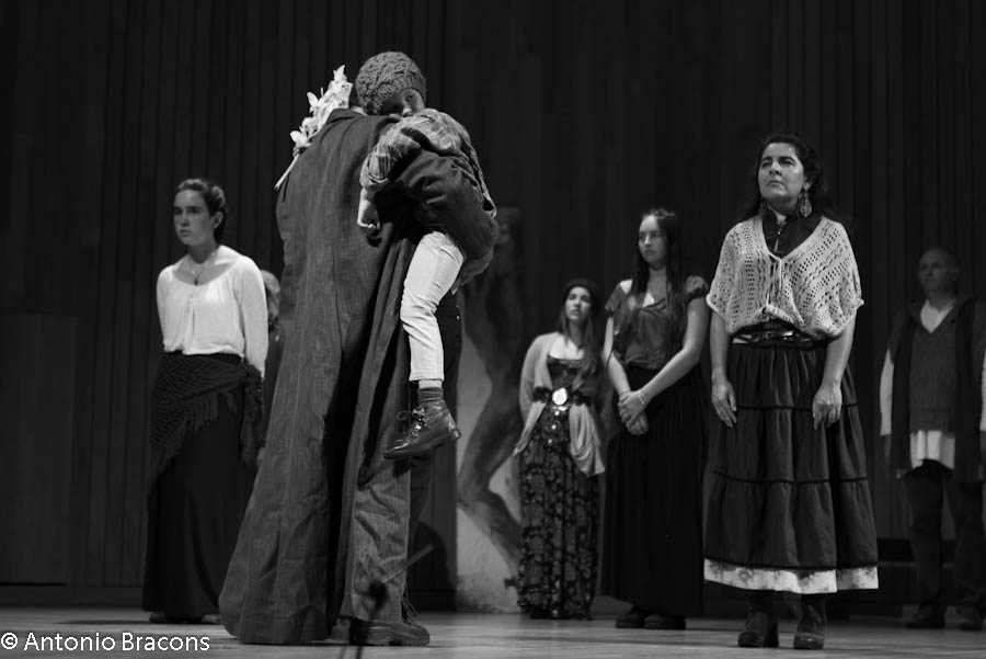 Teatro Santo Antonio-A Flor Amendoeira-1406-FotAntonioBracons (46-2)