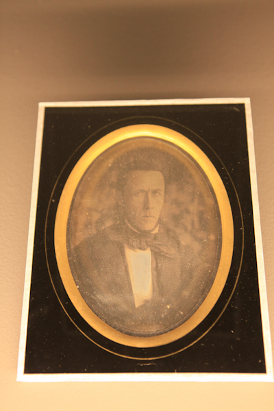 37-MNAC-FotPortSecXIX