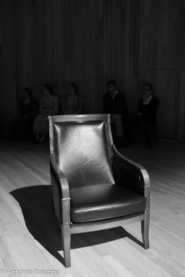 GrTeatroSantoAntonioEstoril-UmaSoPalavra-Roma-1-2015-FotAntonioBracons