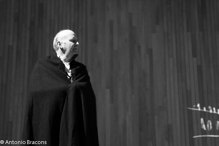 GrTeatroSantoAntonioEstoril-UmaSoPalavra-Roma-2-2015-FotAntonioBracons (14)