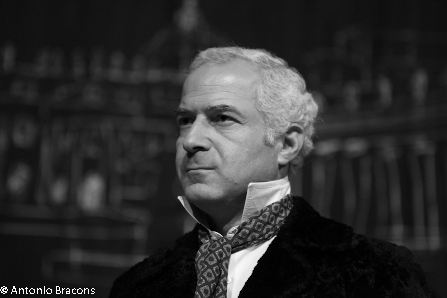 GrTeatroSantoAntonioEstoril-UmaSoPalavra-Roma-2-2015-FotAntonioBracons (17)