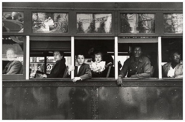 18_robert-frank_trolley-new-orleans_1955