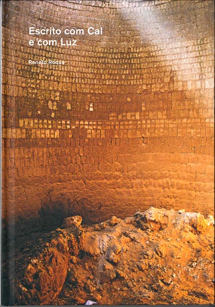 Renato_Roque-Escrito_Com_Cal_e_Com_Luz (1)