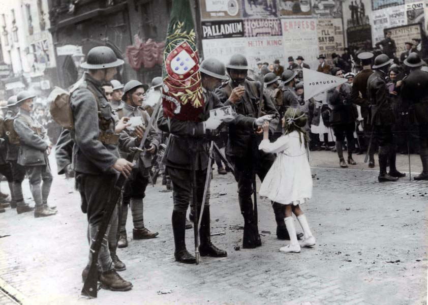 36-Arnaldo Garcez,Parada da Vitoria, Paris, 14071919